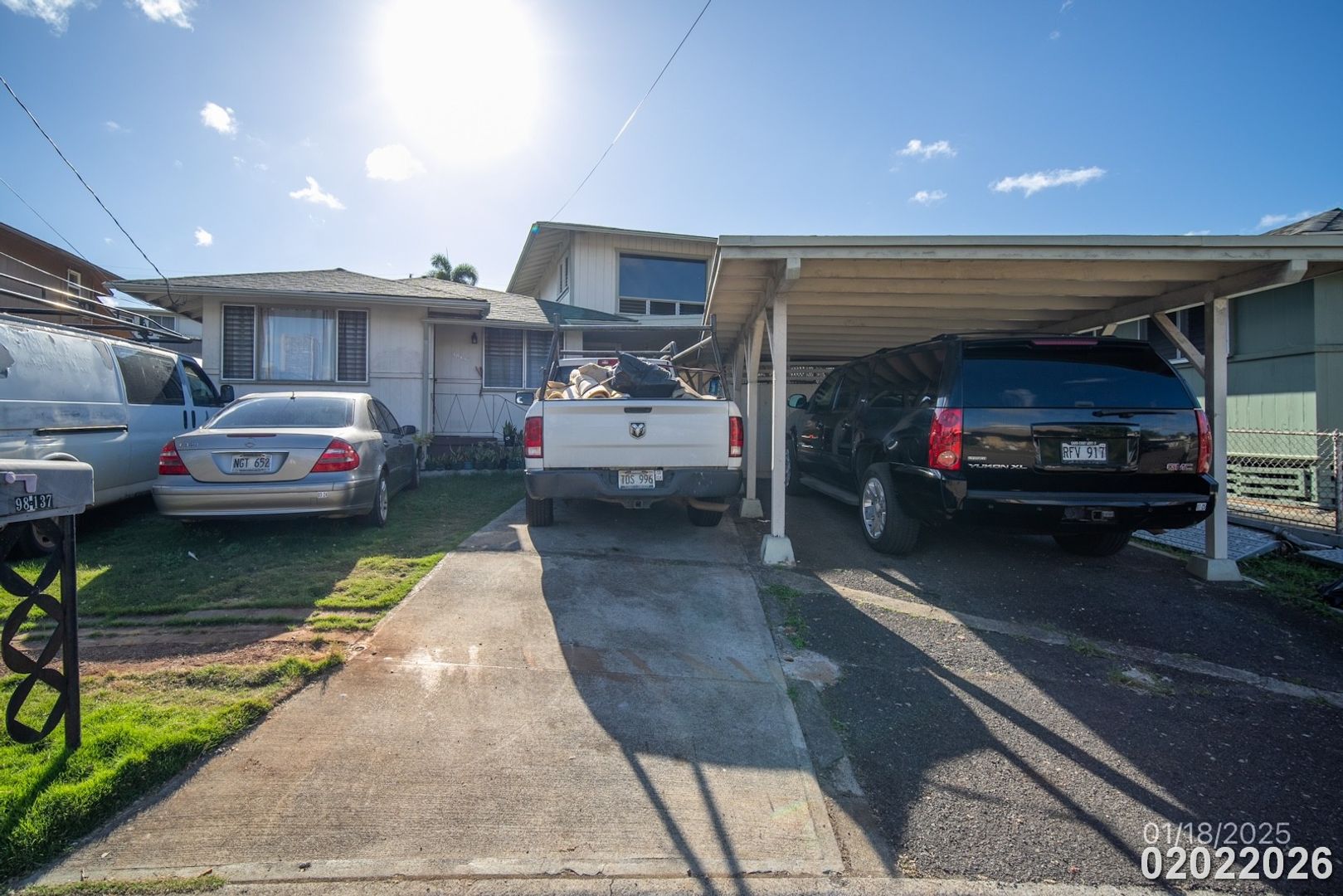 Aiea House: 98-137 Kalike Place