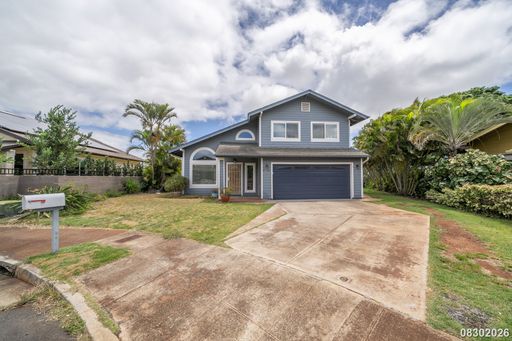 UPGRADED 3BR/2.5BA in Makakilo! NEW Flooring, Fresh Interior Paint & NEW Stainless Steel Kitchen Appliances | Split A/C + Garage & EXTRA Driveway Parking – photo 1