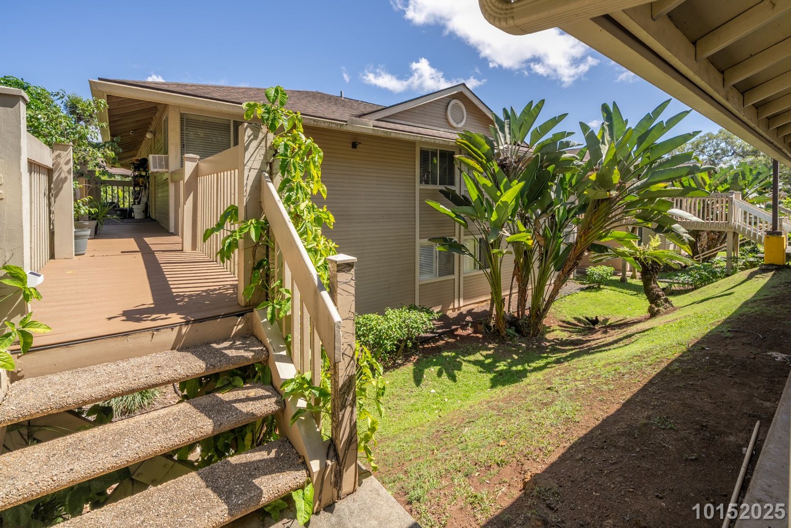 Mililani House: 95-510 Wikao St #L101