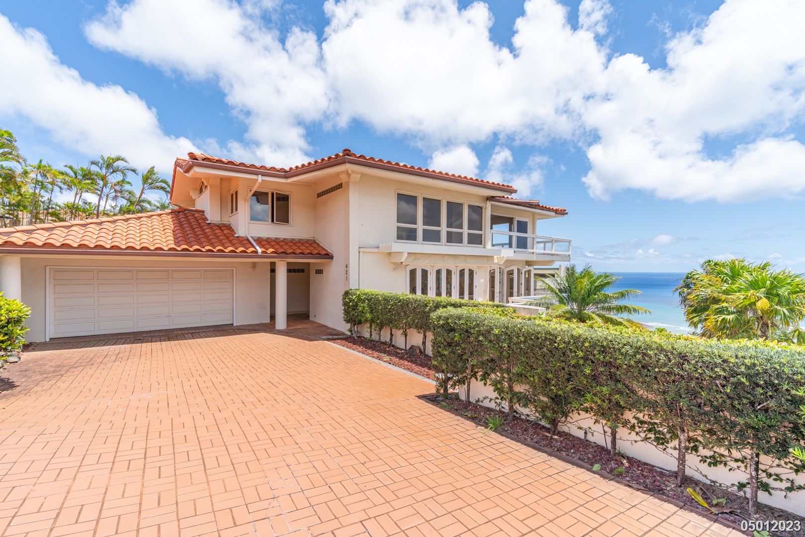421 Maono Lp, Honolulu, HI 96821