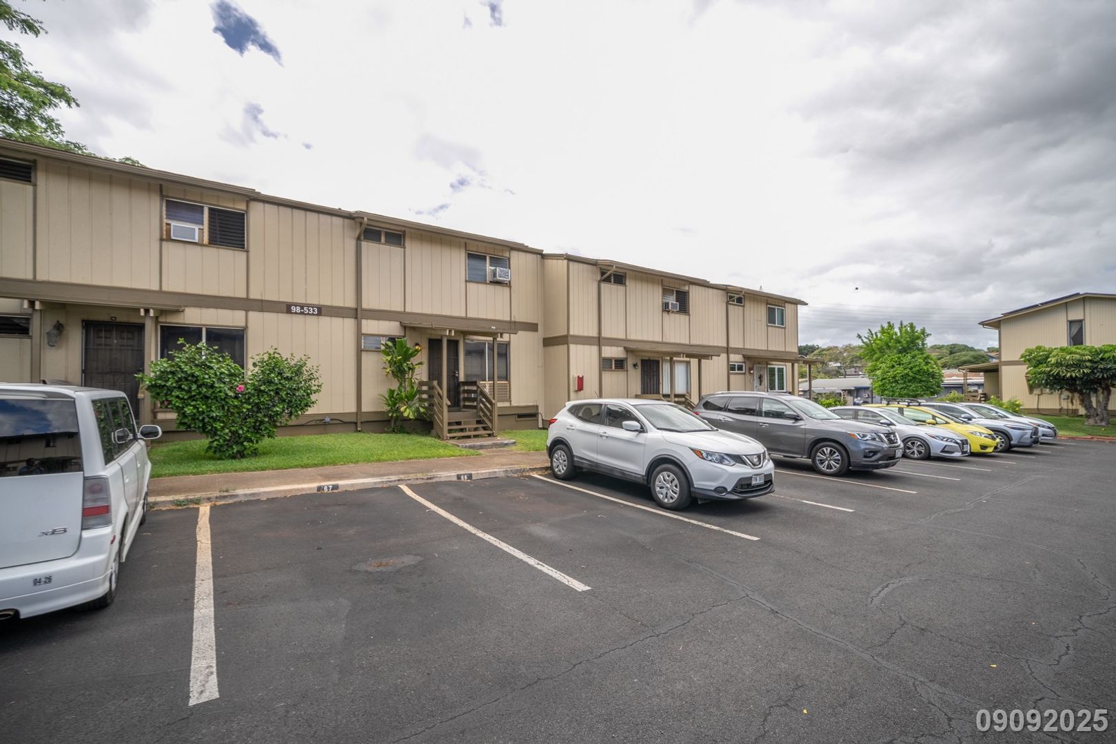 Pearl City Townhome: 98-533 Kamahao Pl #B