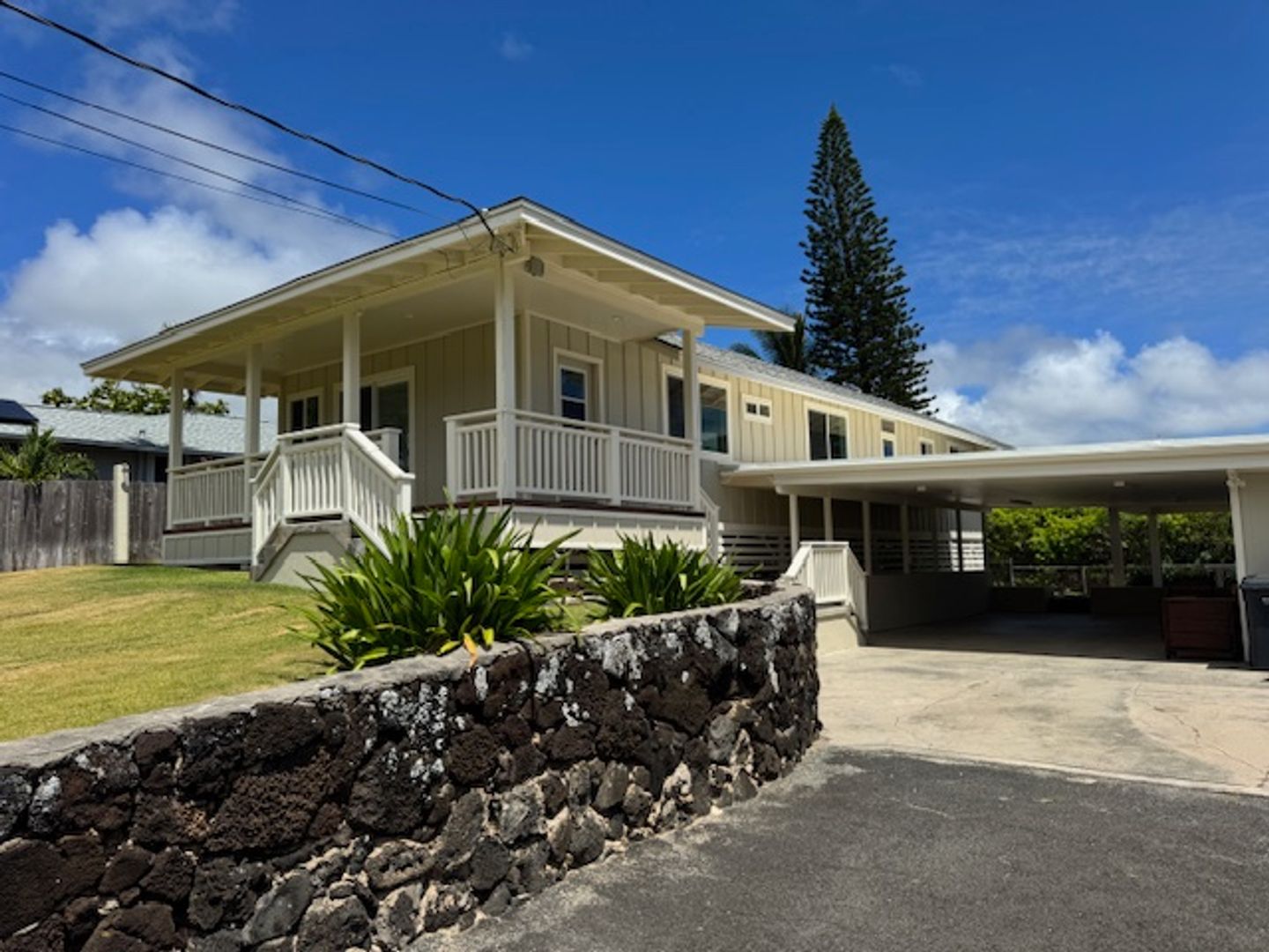 Waimanalo House: 41-023 Alaihi St