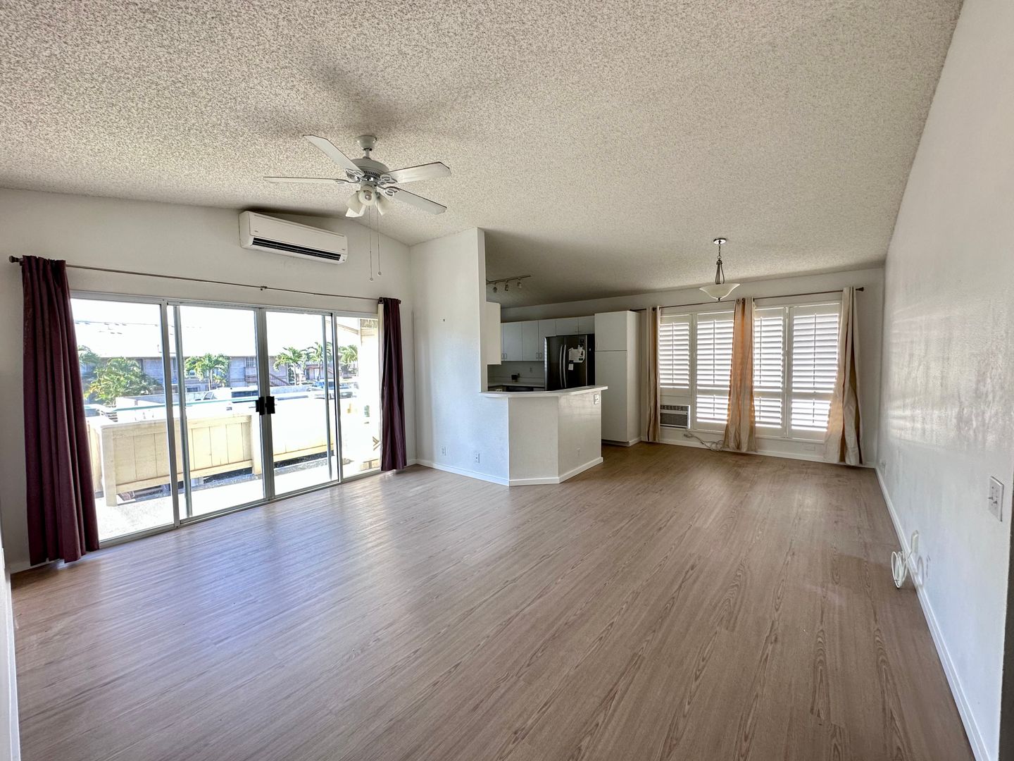 Ewa Beach Townhome: 91-1131 Laaulu St. #11C