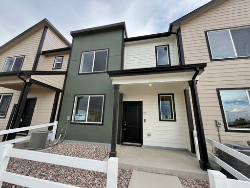 Brand New 2-bed/2.5-bath in Ault!