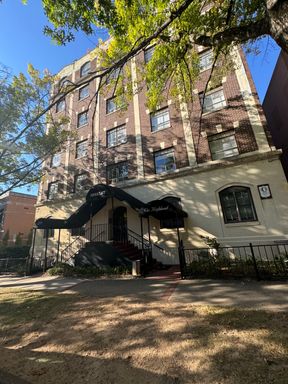 Historic Studio, Great Location – photo 1