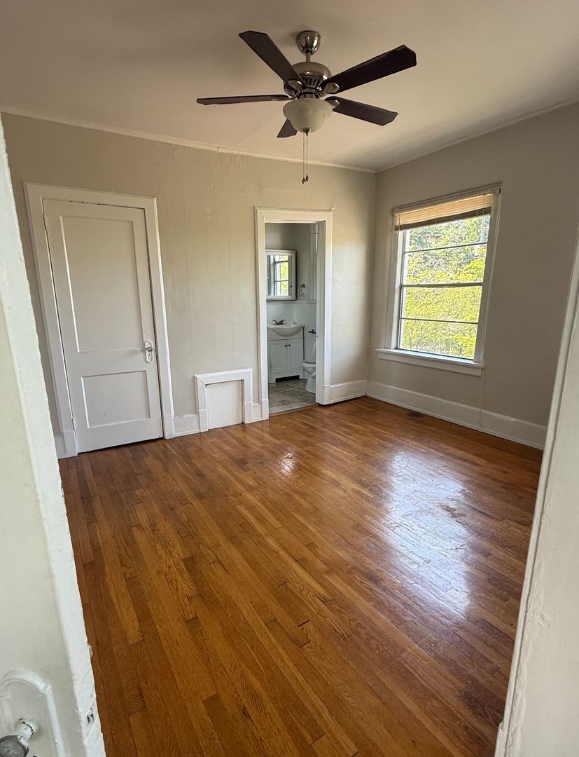 Historic and Charming 2br with view of the Park, Great Location 8 of 10