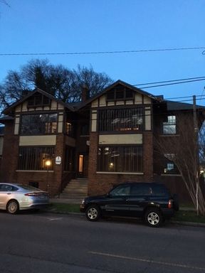 Historic, Spacious, and Charming 2BR Apt, Excellent Location – photo 1