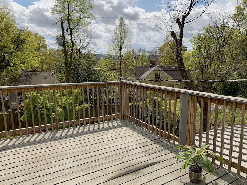 Birmingham Apartment: 2105 English Village Lane