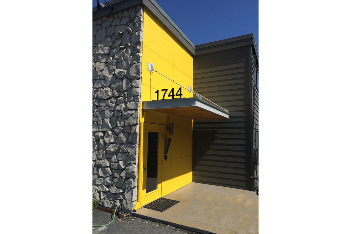 Seattle Apartment: 1744 Dexter Ave N
