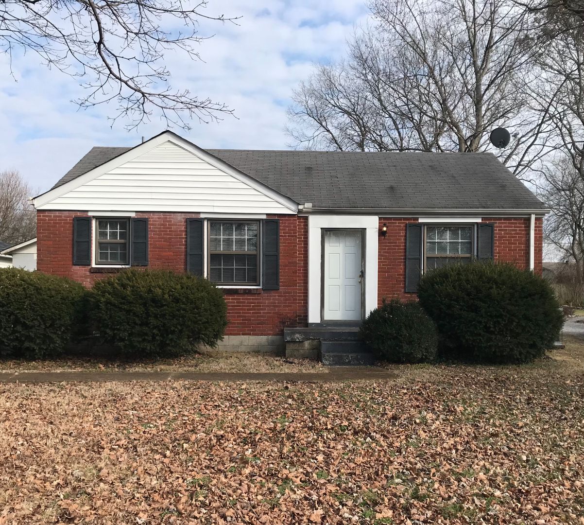 Nashville House: 243 McGavock Pike