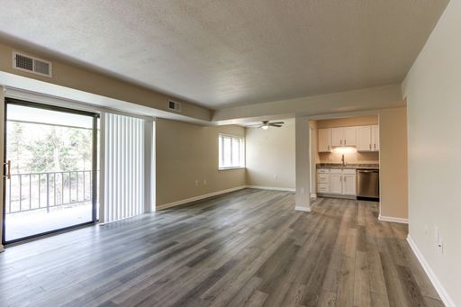 Comfortable Living & Quiet Neighborhood – photo 1