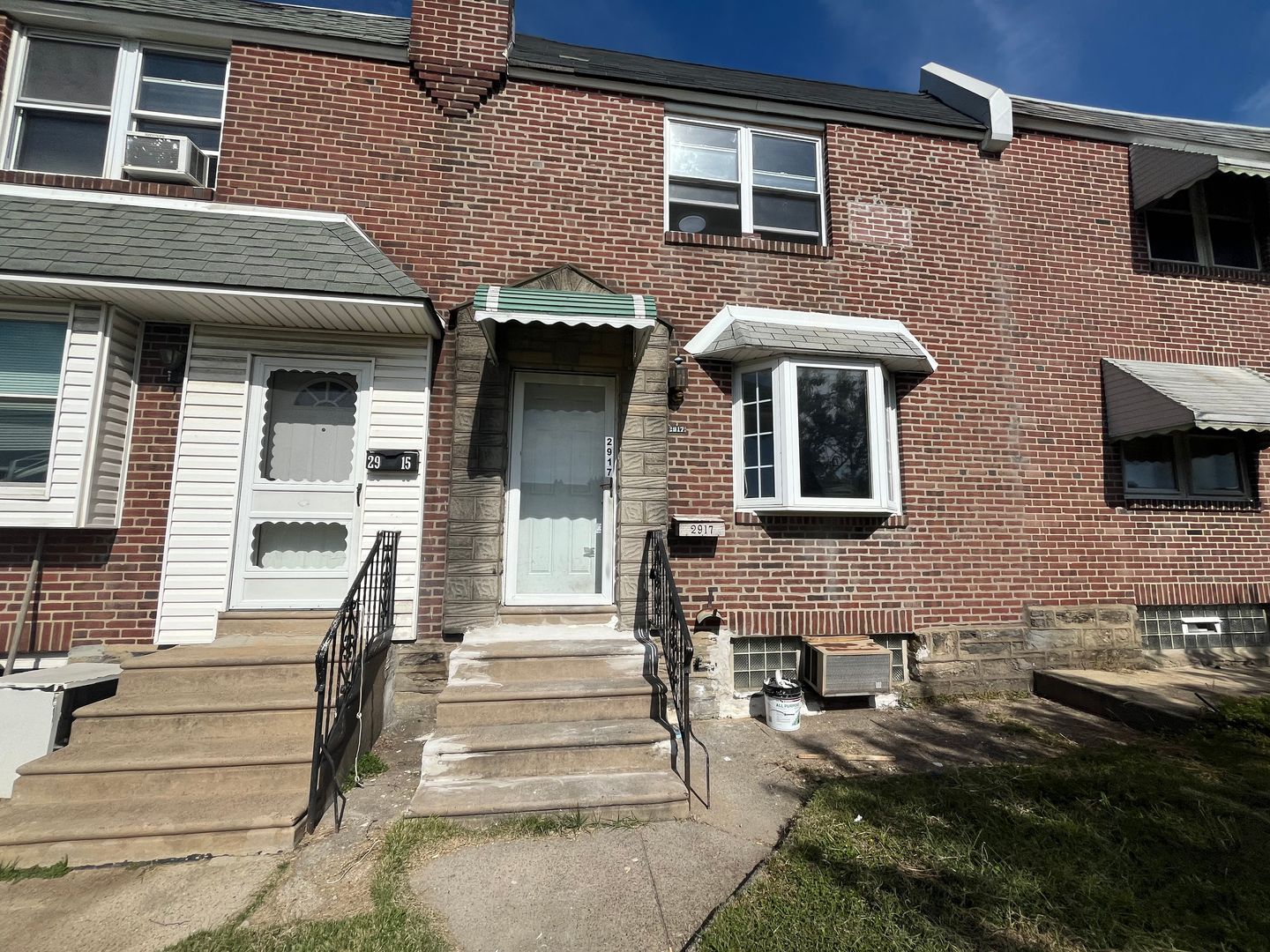Philadelphia House: 2917 Glenview St.