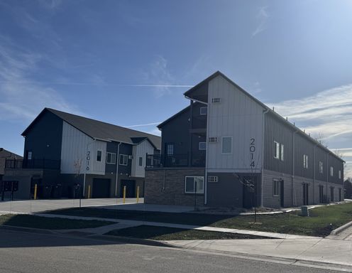 1 Bed/ 1 Bath with Single Heated Garage