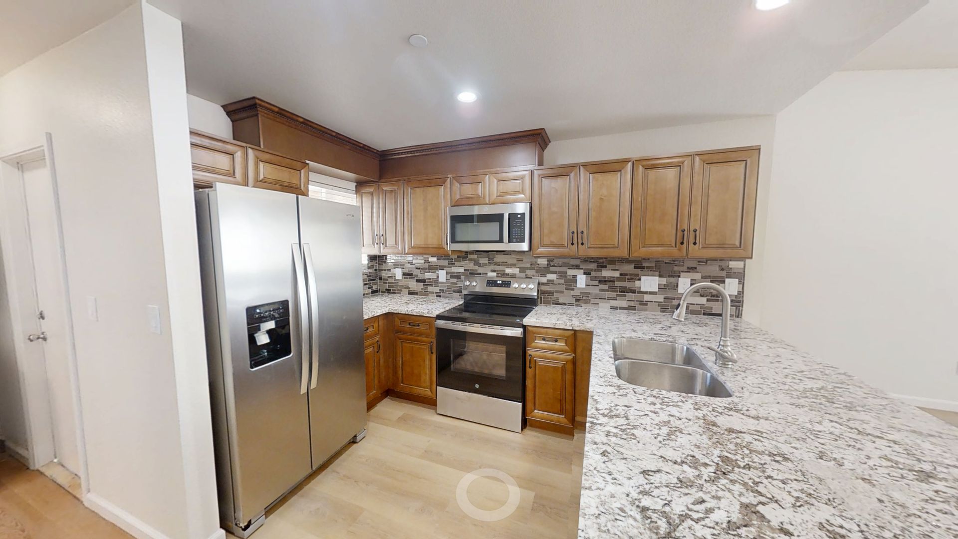 Pinedale Apartment: 7236 N College Ave