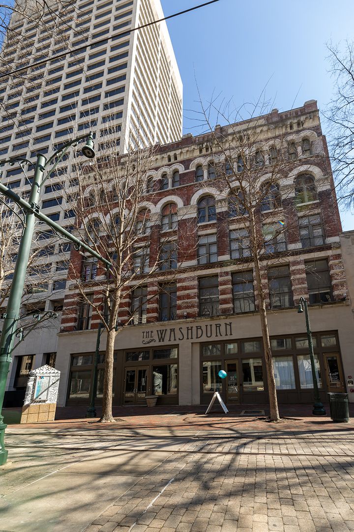 Memphis Apartment: 60 S Main St