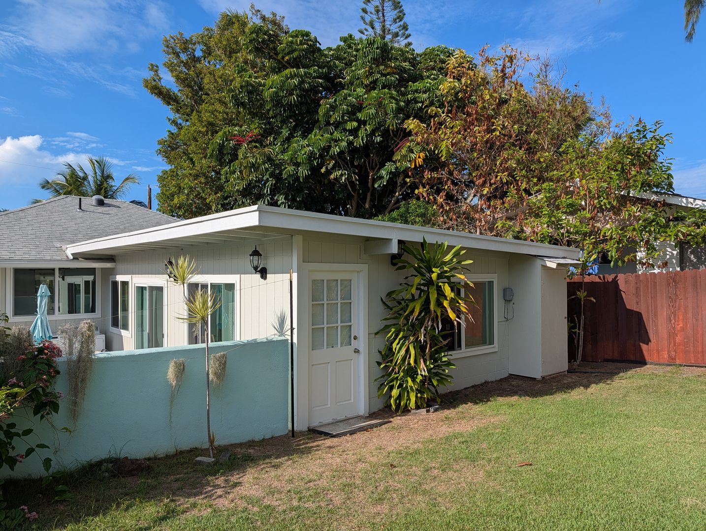 Waimanalo Apartment: 41-30 Hinalea Street