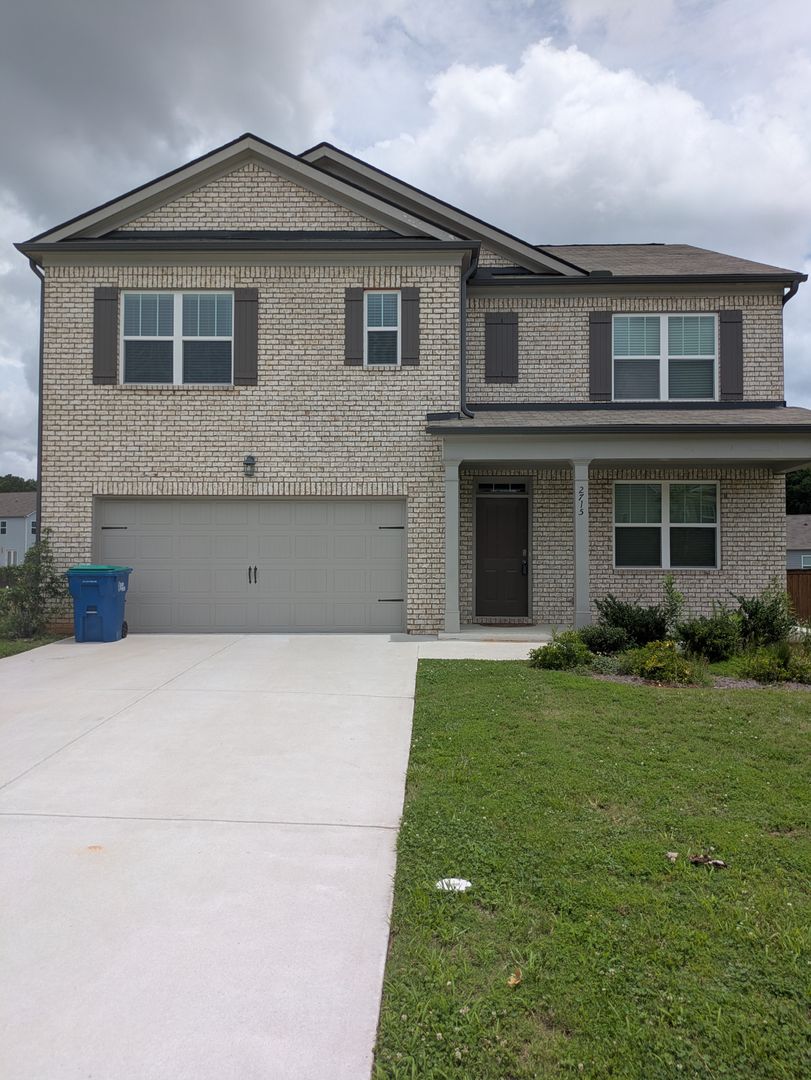 Atlanta House: 2715 Piper Dr