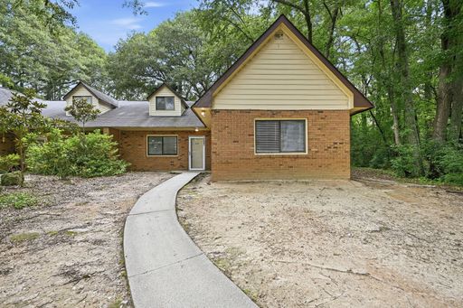 Spacious Douglasville 2/1.5 Home with Modern Floors & Private Backyard – photo 1