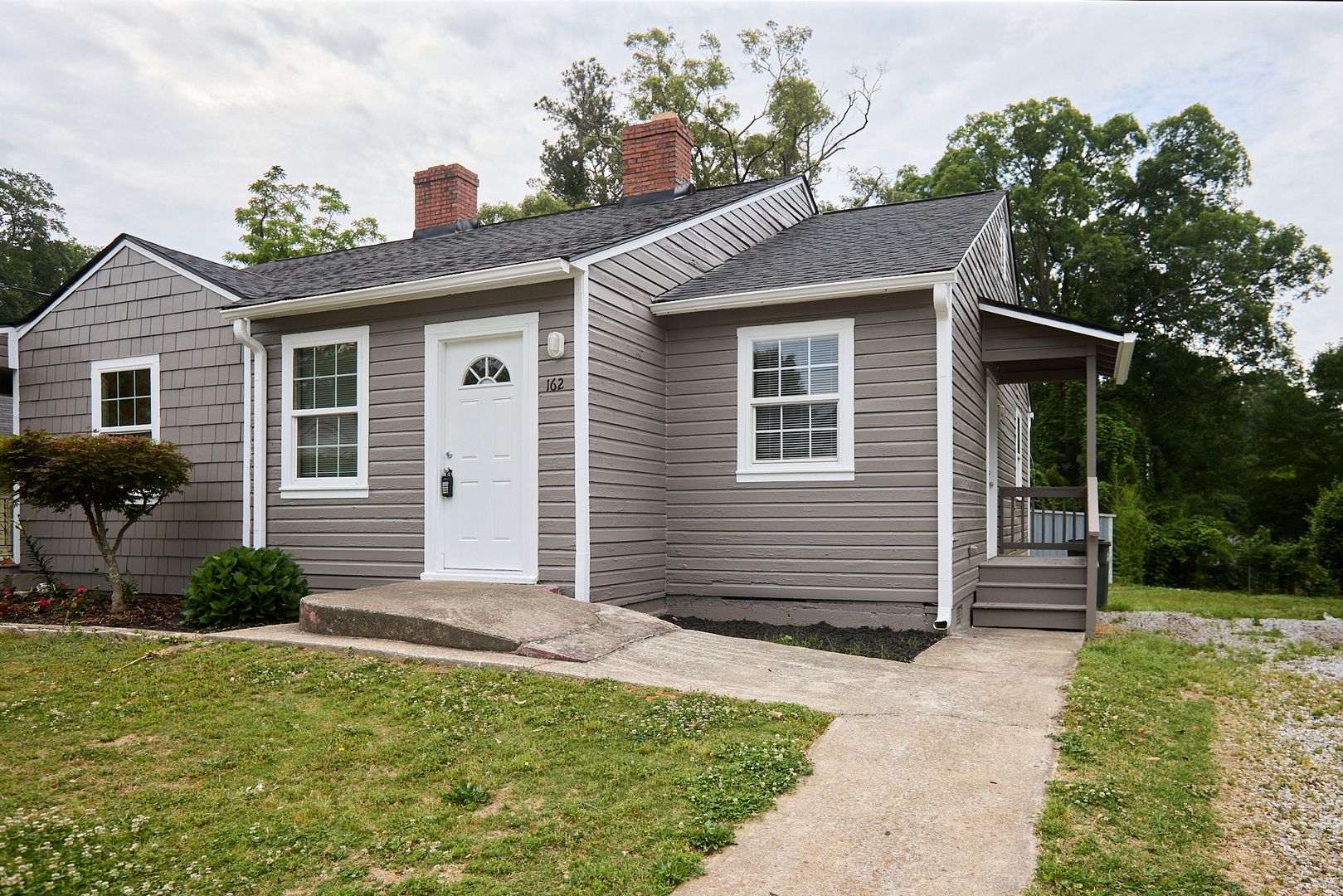 Marietta Apartment: 162 and 164 Hedges St.