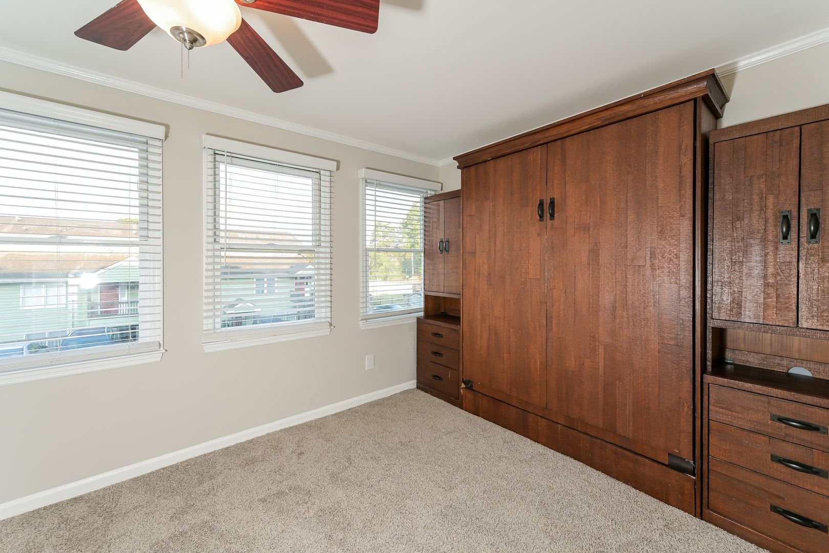 Athens Condo: 2505 W Broad St