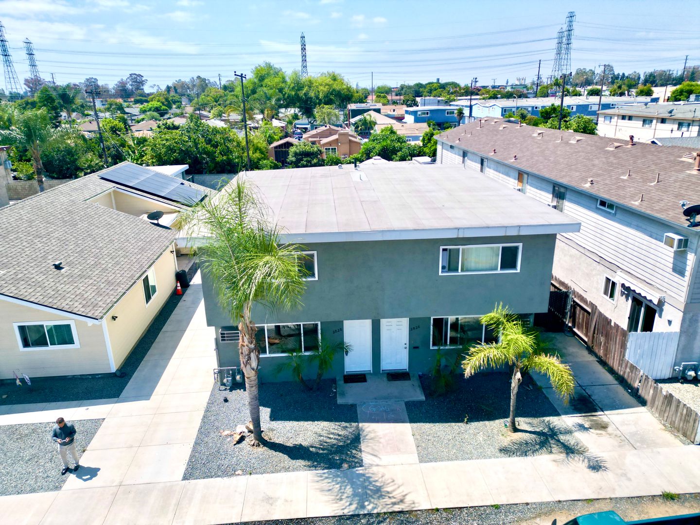 LONG BEACH Apartment: 2828 EAST 70TH ST