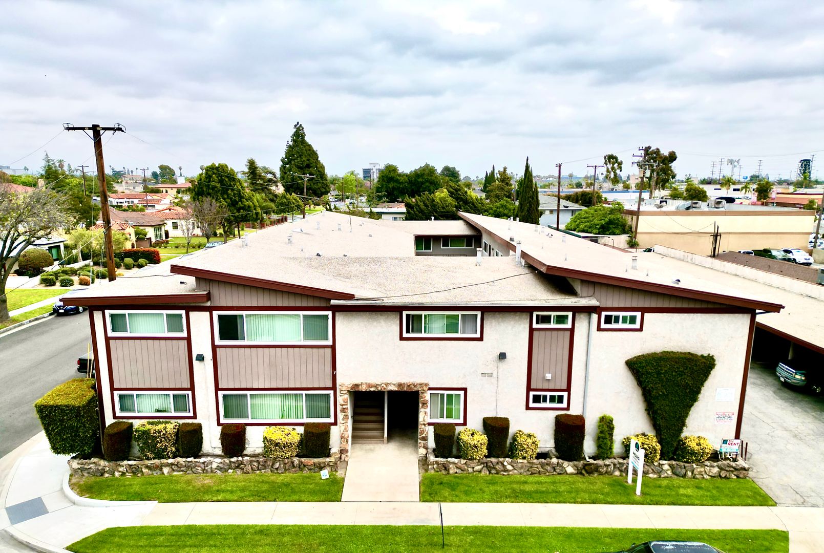 Downey Apartment: 7808 2nd Street