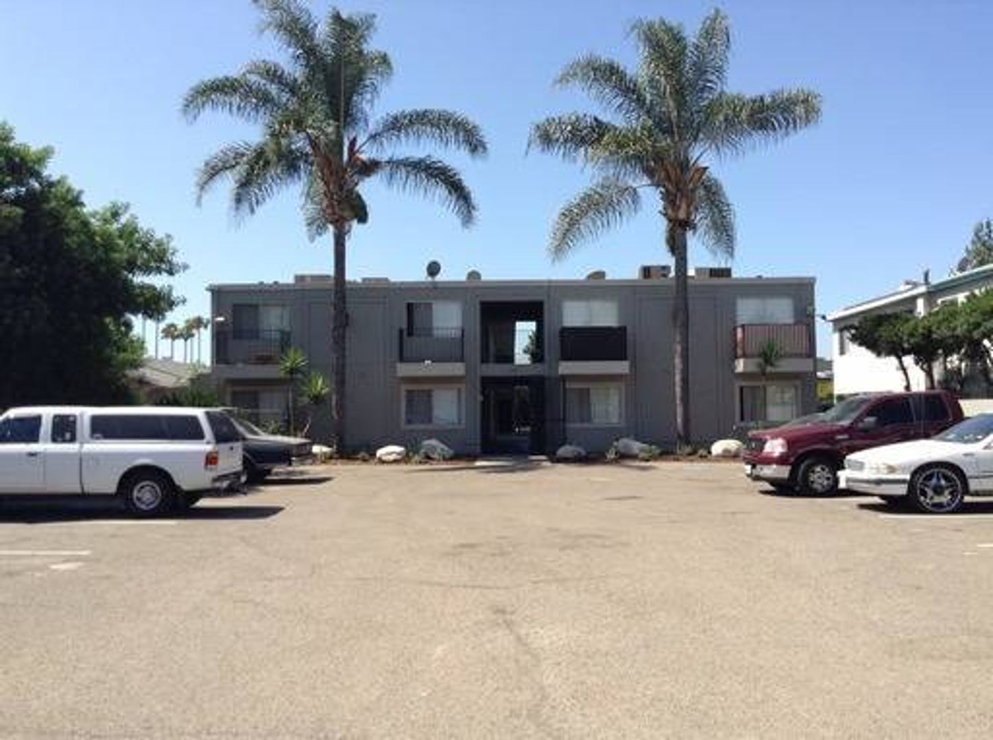 El Cajon Apartment: 1187 E Madison Ave
