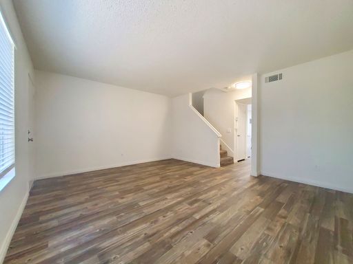 Shannon Woods Townhomes: 3 Bedrooms, 2 Bathrooms – photo 1