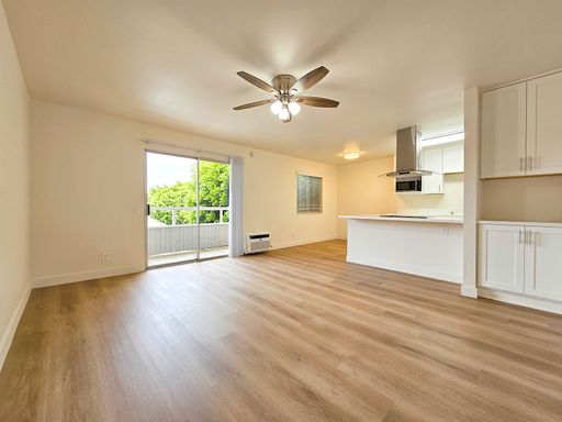 Parklane Apartments- 2 Bed, 1 Bath – photo 1