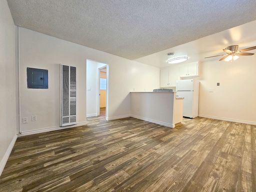 La Mesa Palms- Downstairs 1 Bed 1 Bath