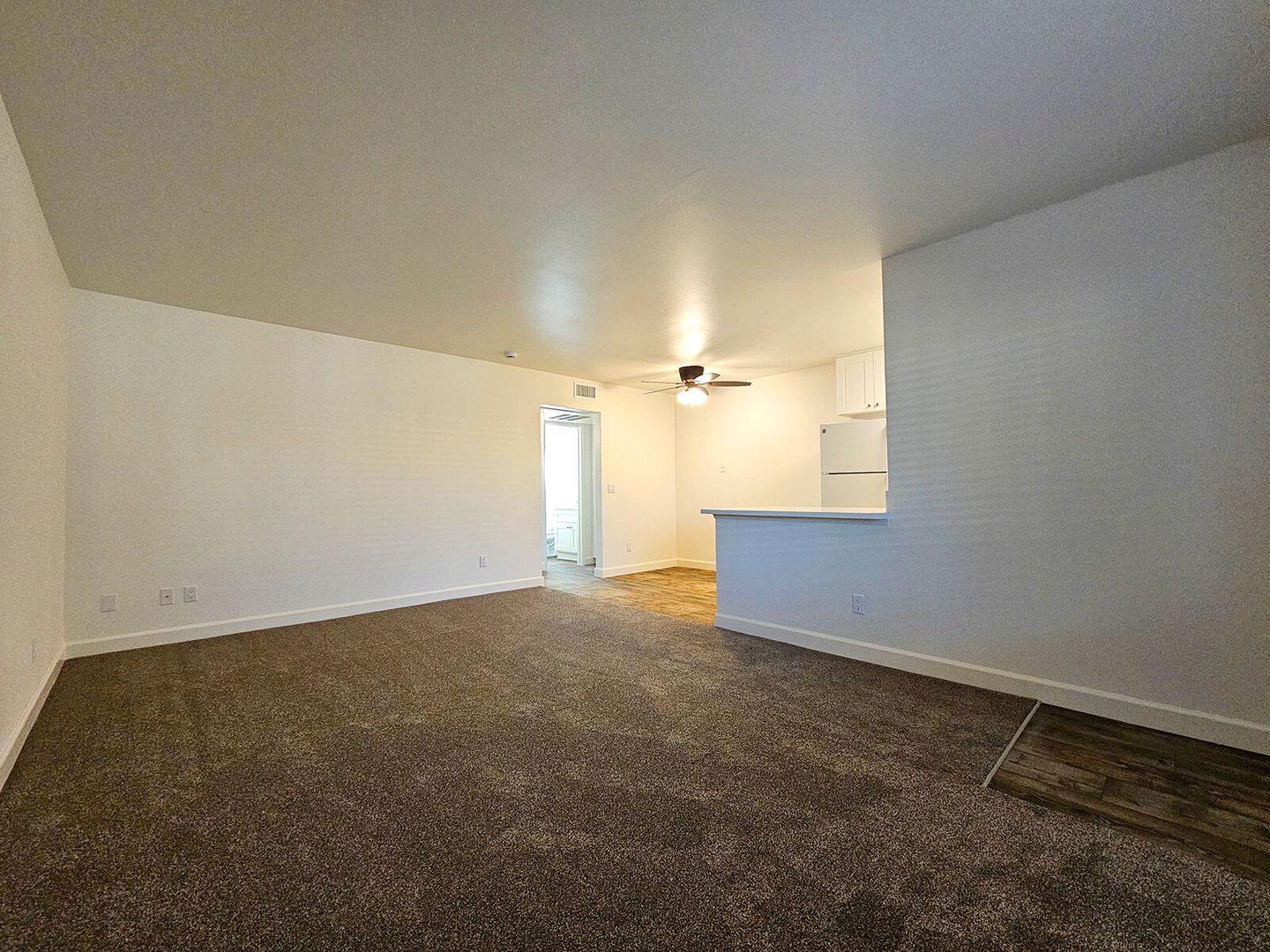 El Cajon Apartment: 151 Ballantyne St