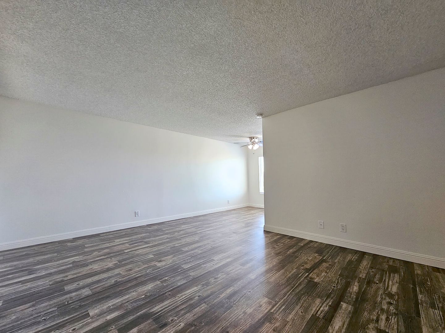 Santee Apartment: 8253 Graves Ave.