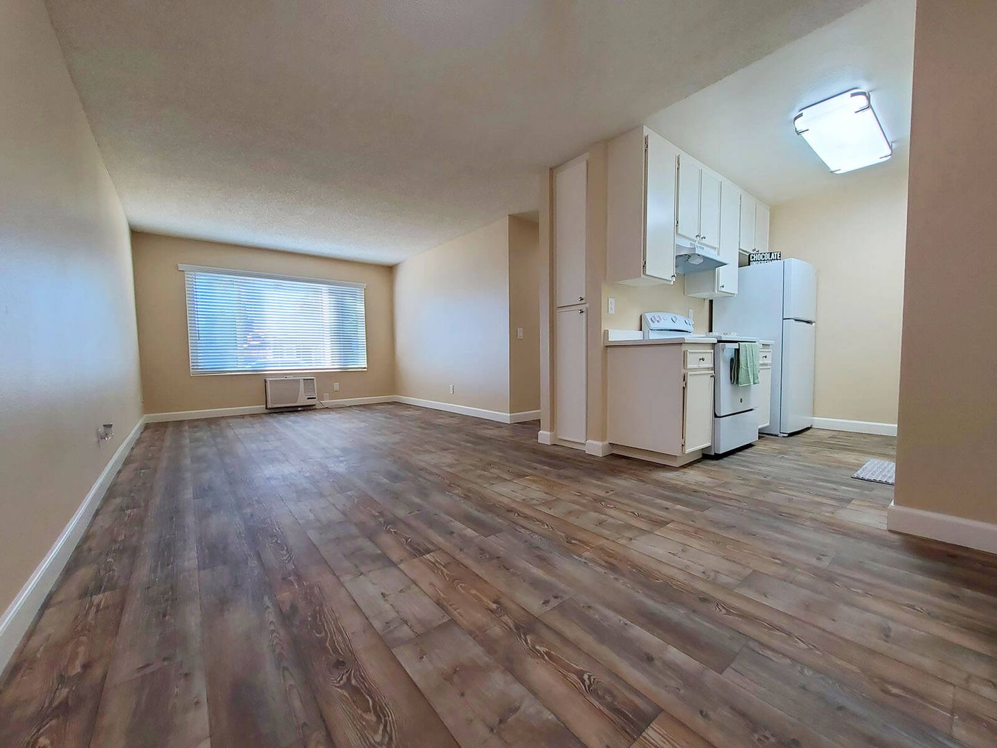 El Cajon Apartment: 135 Roanoke Rd