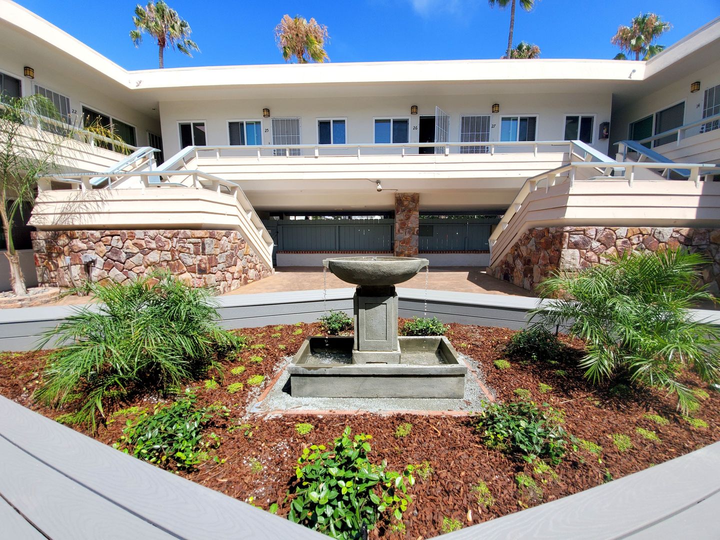 San Diego Apartment: 1465 Grand Ave