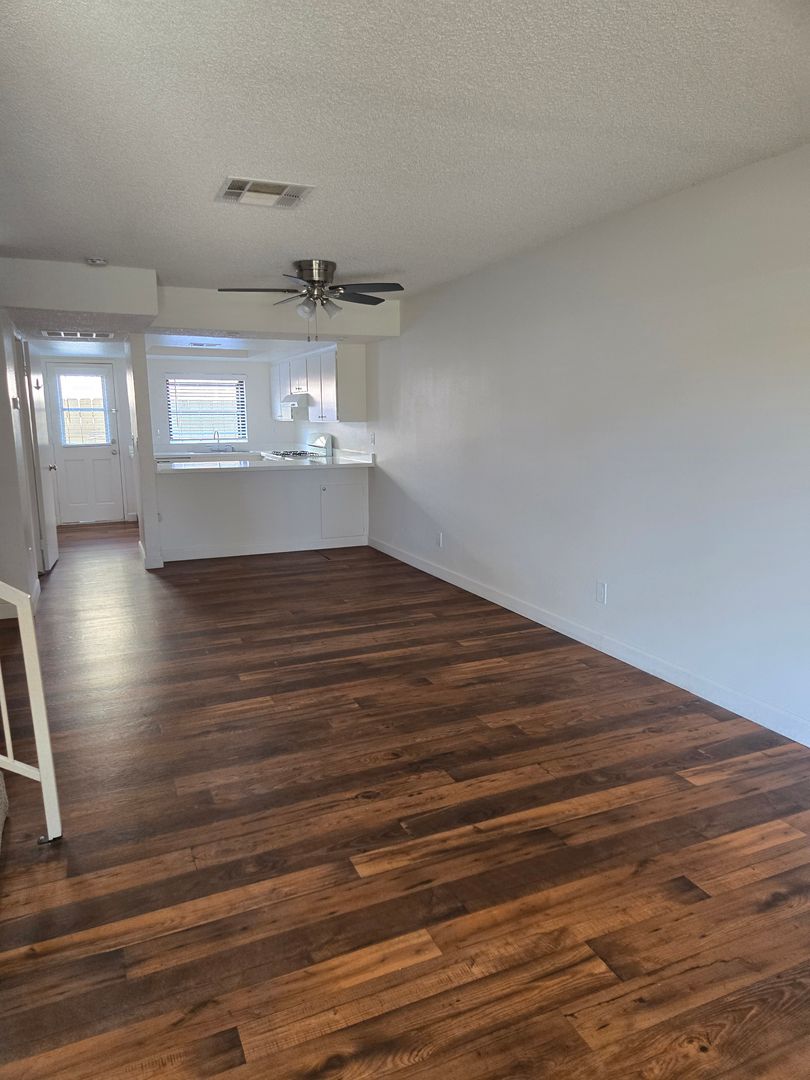 La Mesa Apartment: 3704-3734 Harris Street