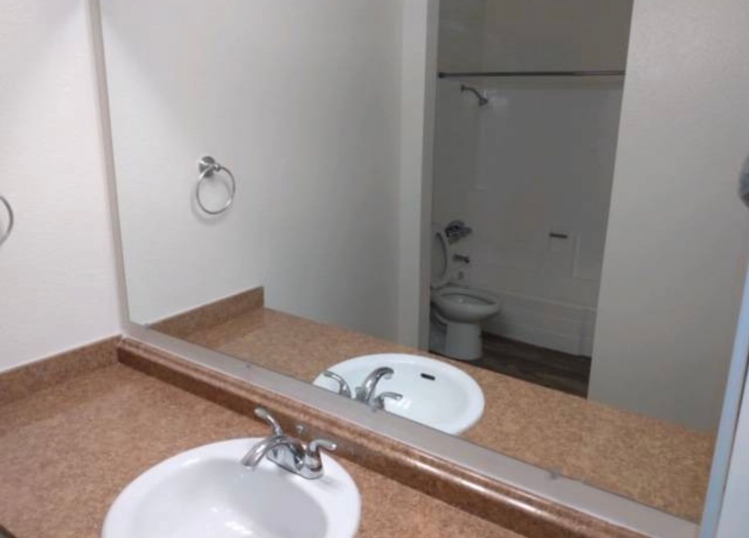 El Cajon Apartment: 660 S. Mollison Ave.