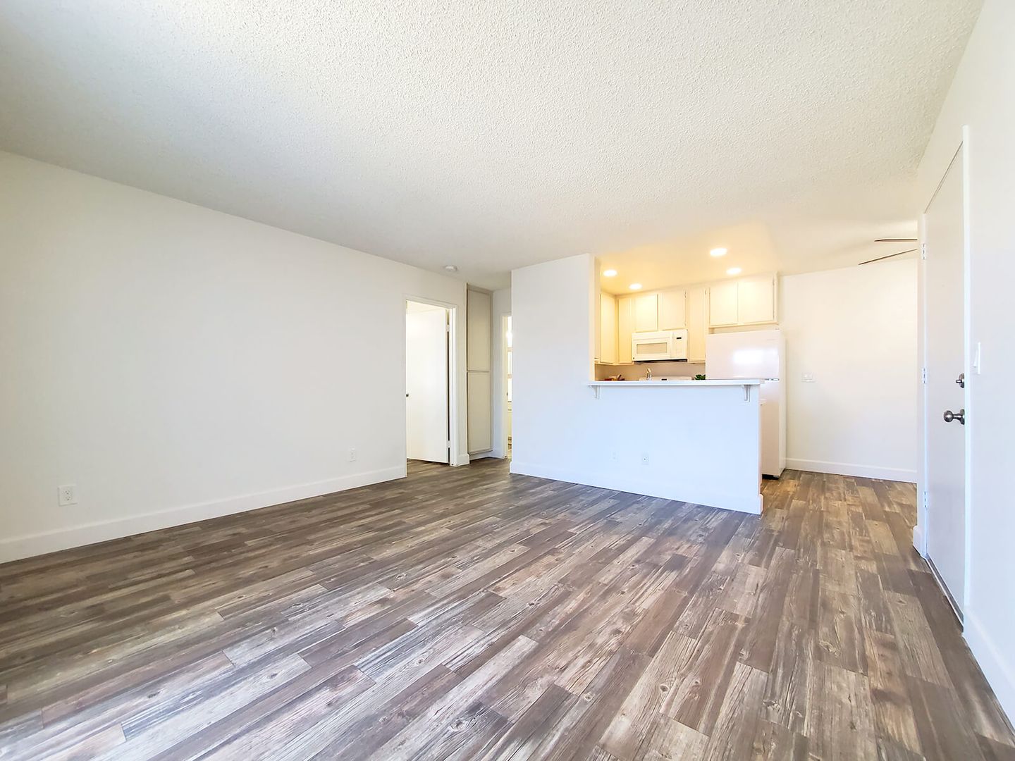 El Cajon Apartment: 1050 Broadway