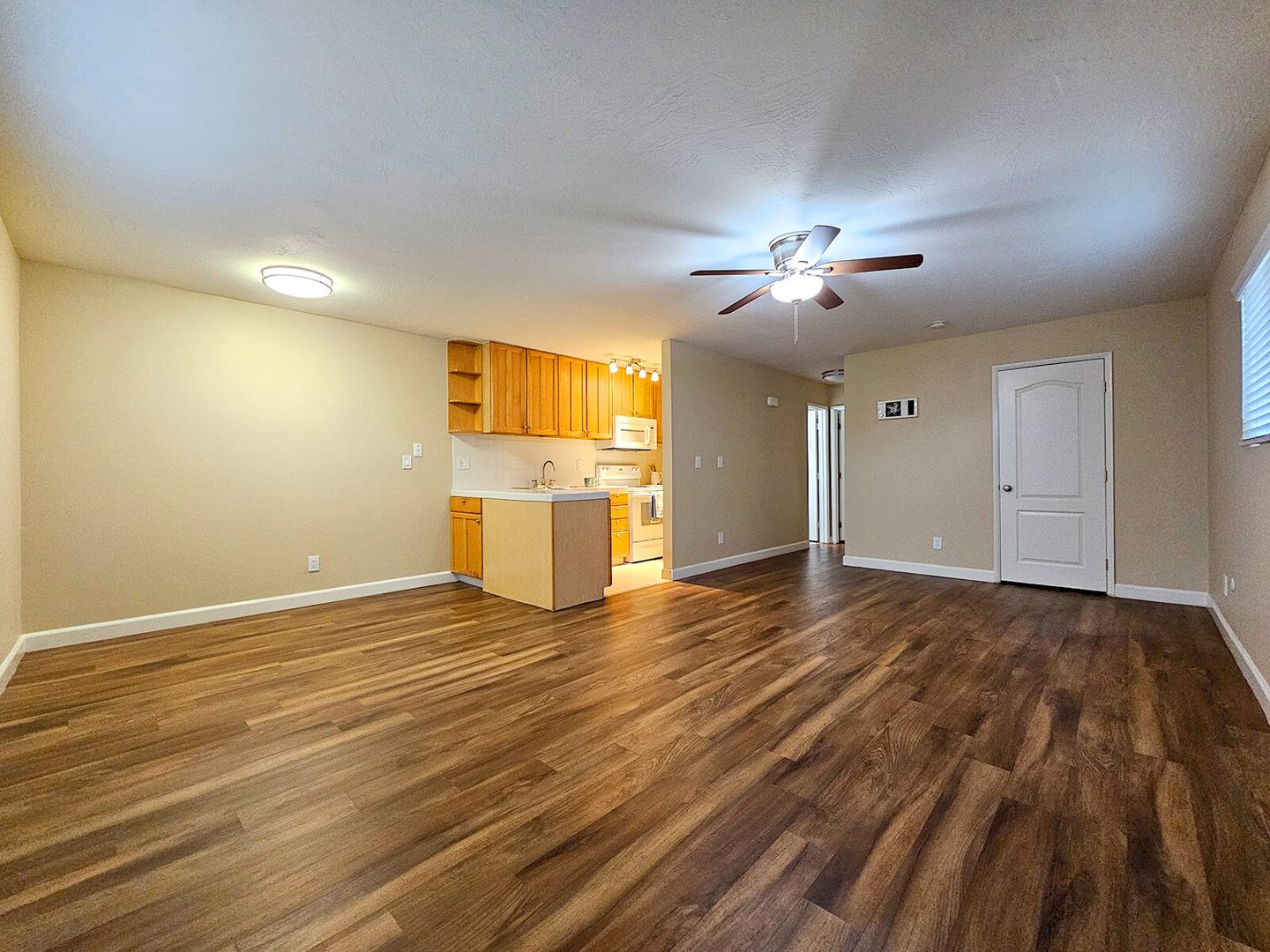 San Diego Apartment: 5946 Lauretta St