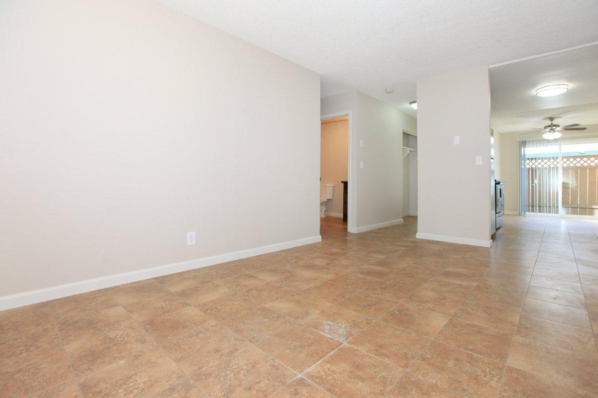 Spring Valley Apartment: 9233 Kenwood Dr.