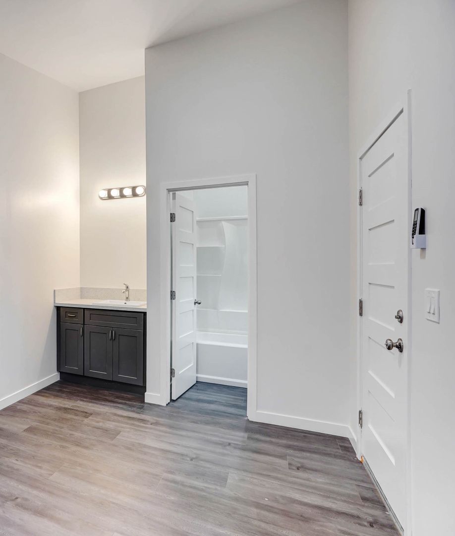 San Diego Apartment: 2143-2147 Everett Ave