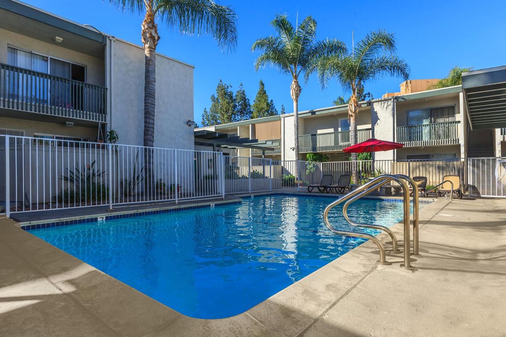 El Cajon Apartment: 245 Ballantyne Street