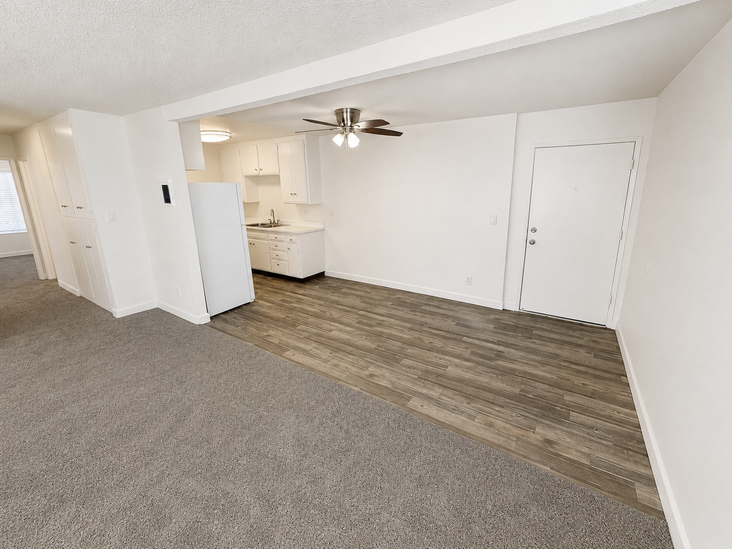 El Cajon Apartment: 166 S Lincoln