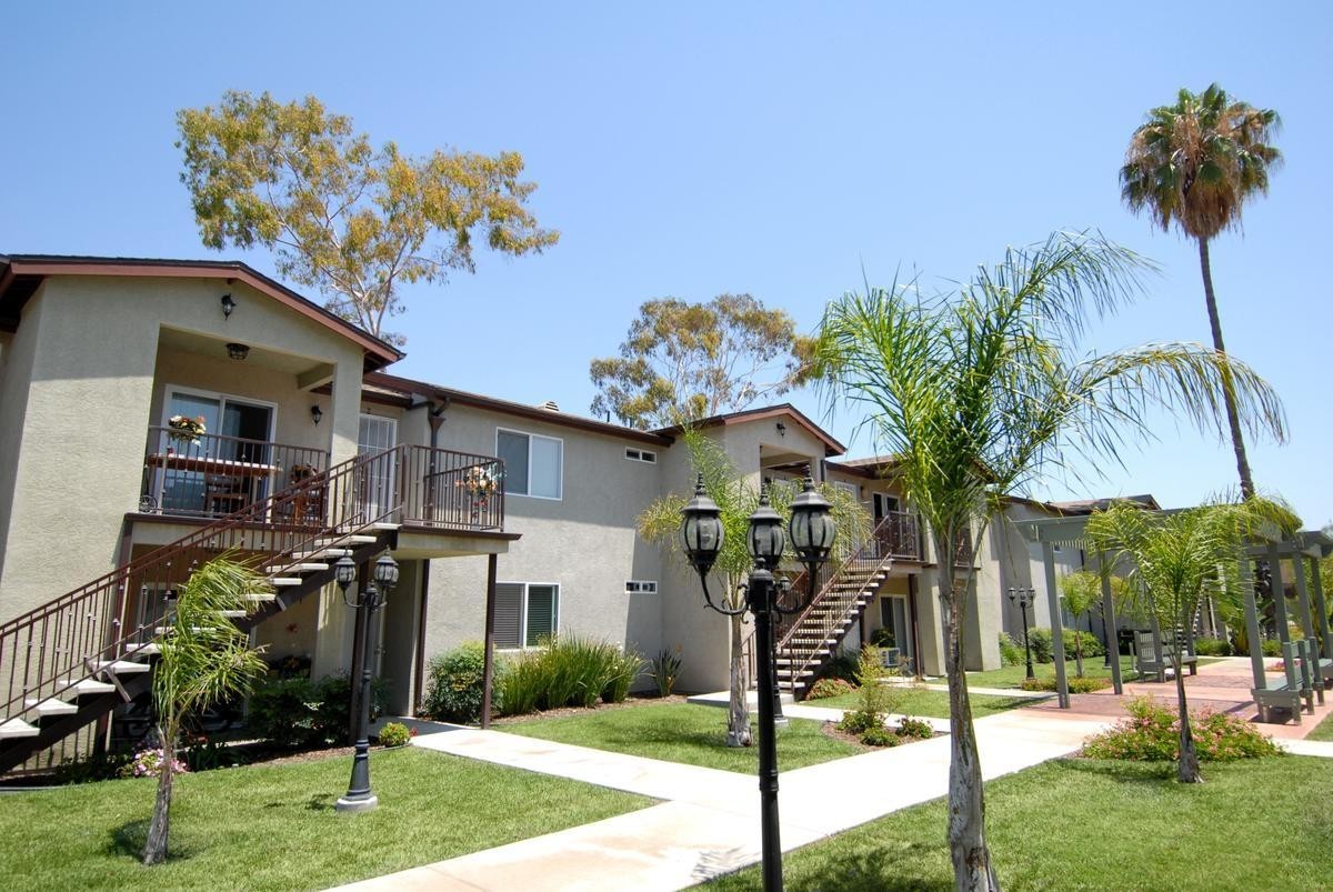 El Cajon Apartment: 143-199 Taft Ave.