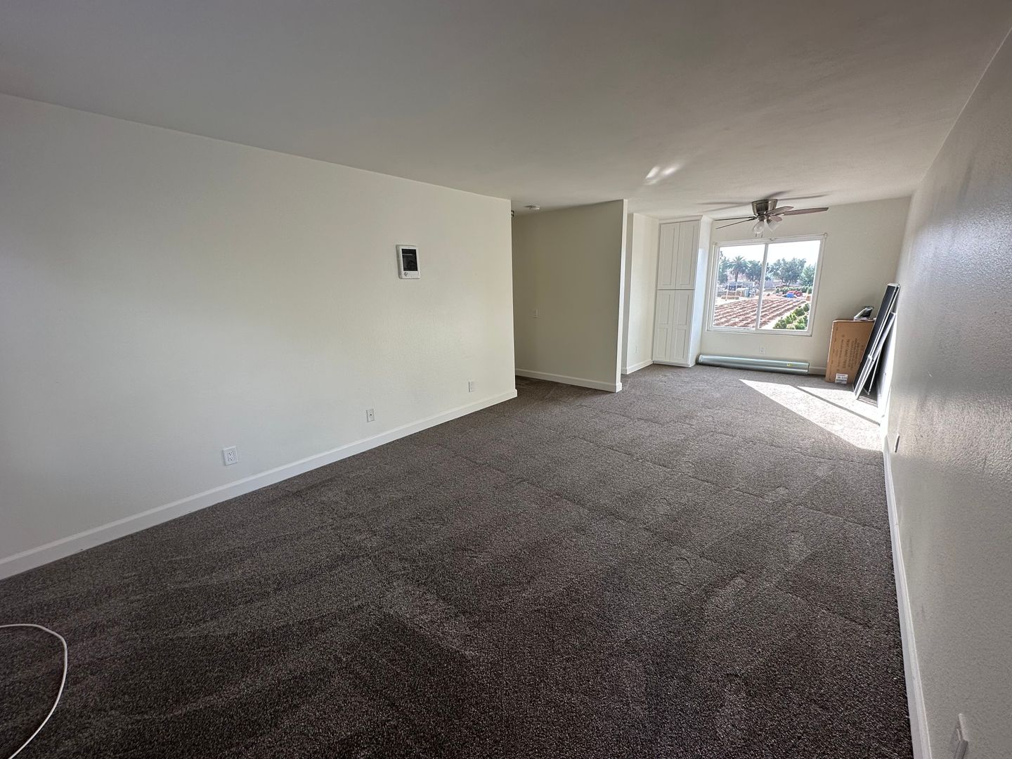 Santee Apartment: 8253 Graves Ave.