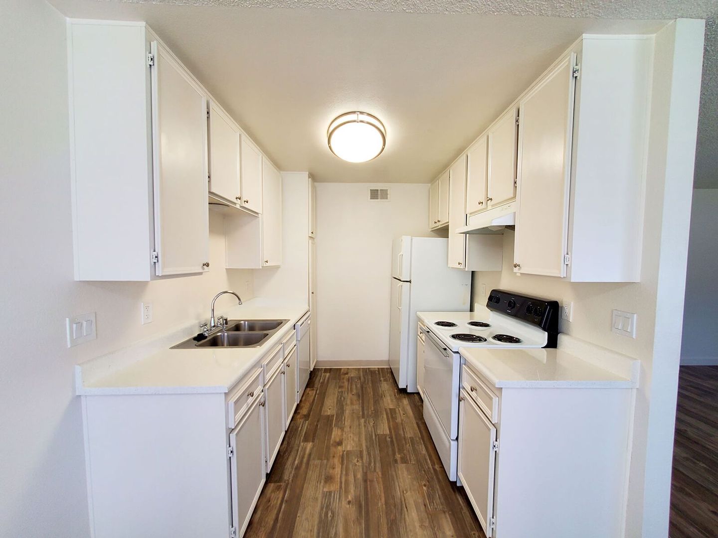 El Cajon Apartment: 171 N First St.