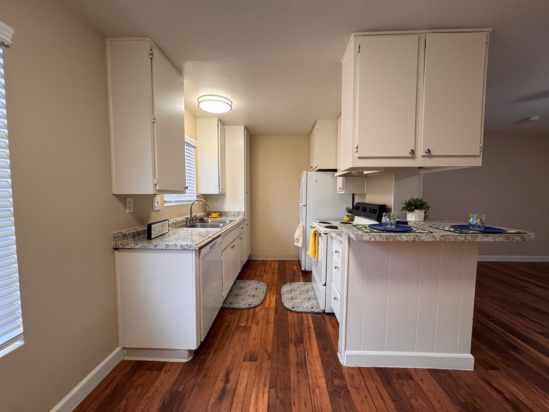 El Cajon Apartment: 822 S Mollison Ave