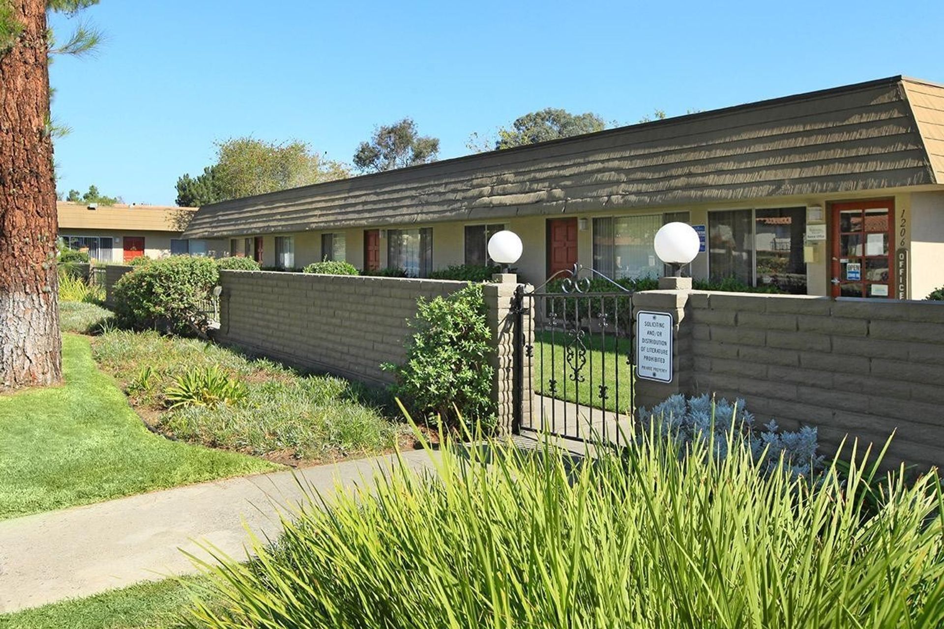 Escondido Apartment: 1202-1214 North Broadway