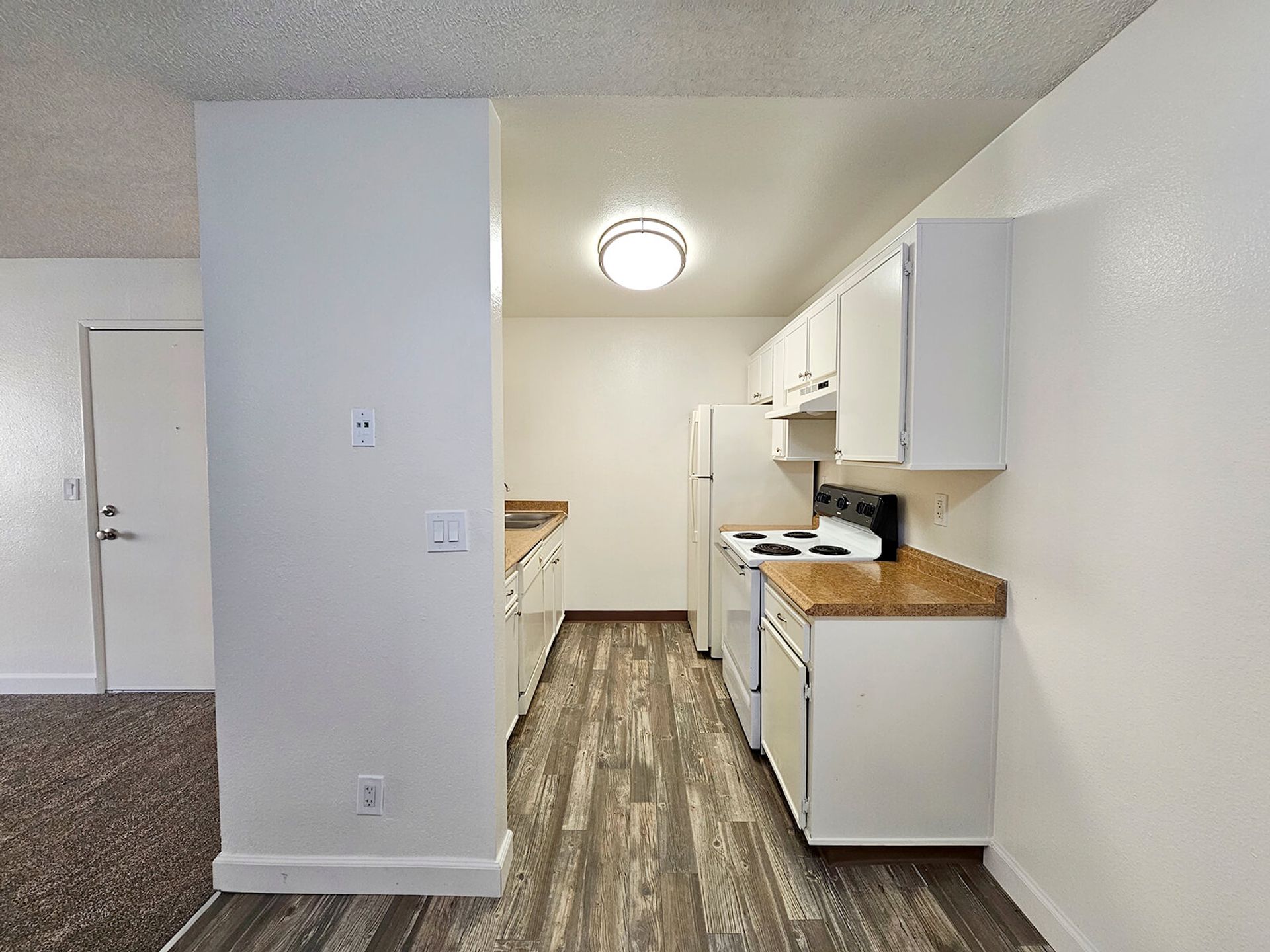 Oceanside Apartment: 377-479 Vandegrift Blvd.