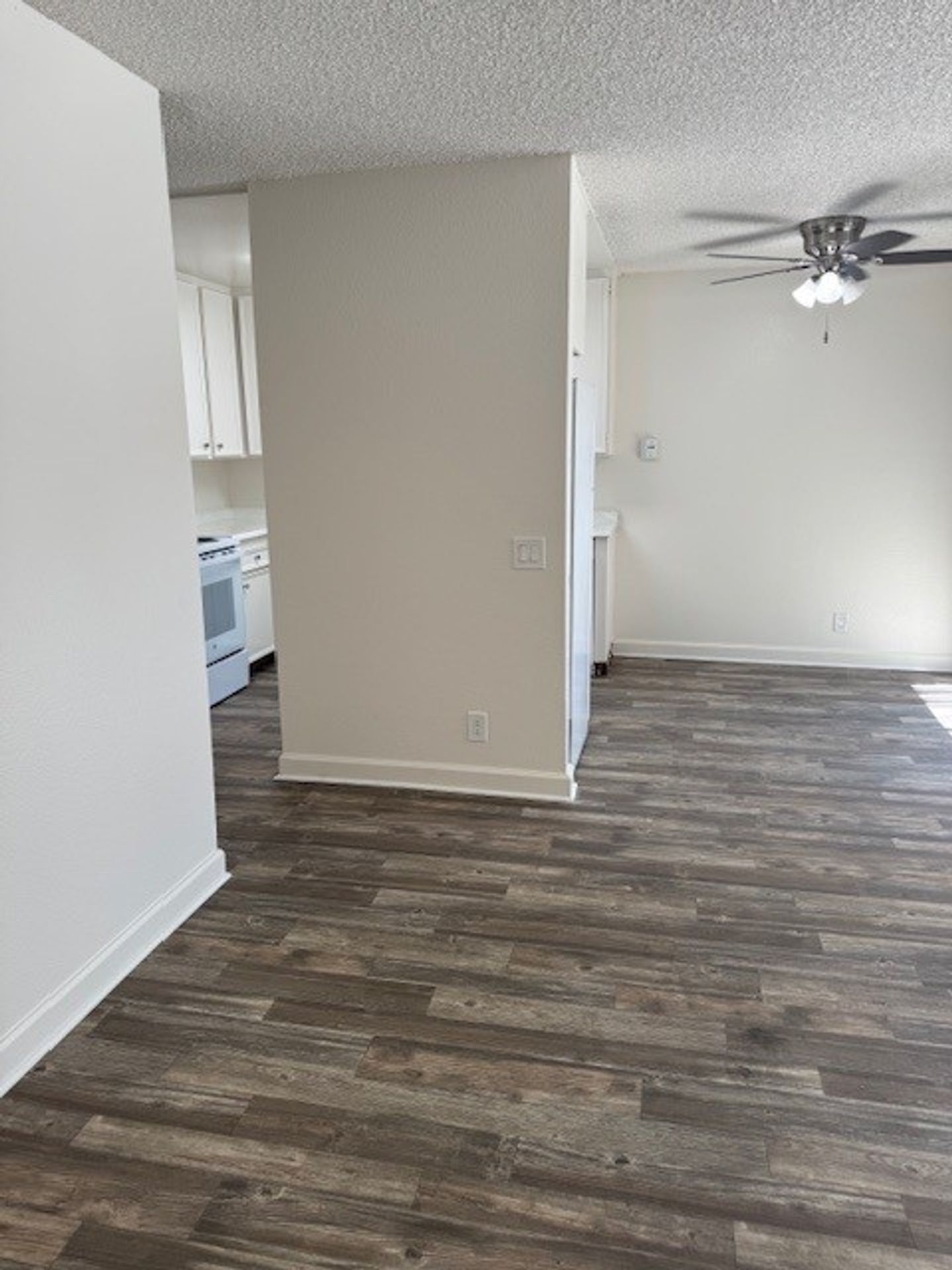 El Cajon Apartment: 660 S. Mollison Ave.