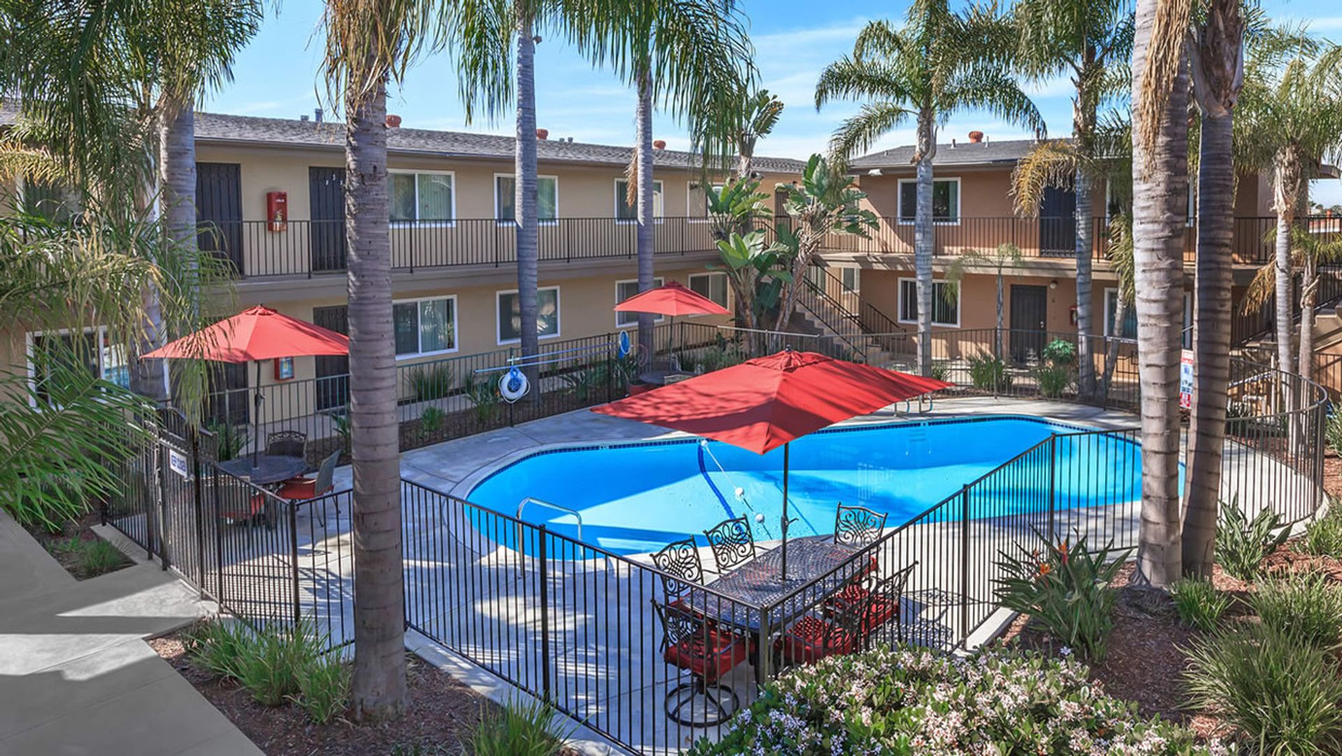 Chula Vista Apartment: 330-332 5th Ave